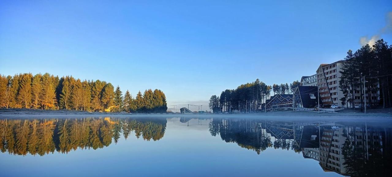 Hotel Borovi Forest Resort & Spa シェニツァ エクステリア 写真