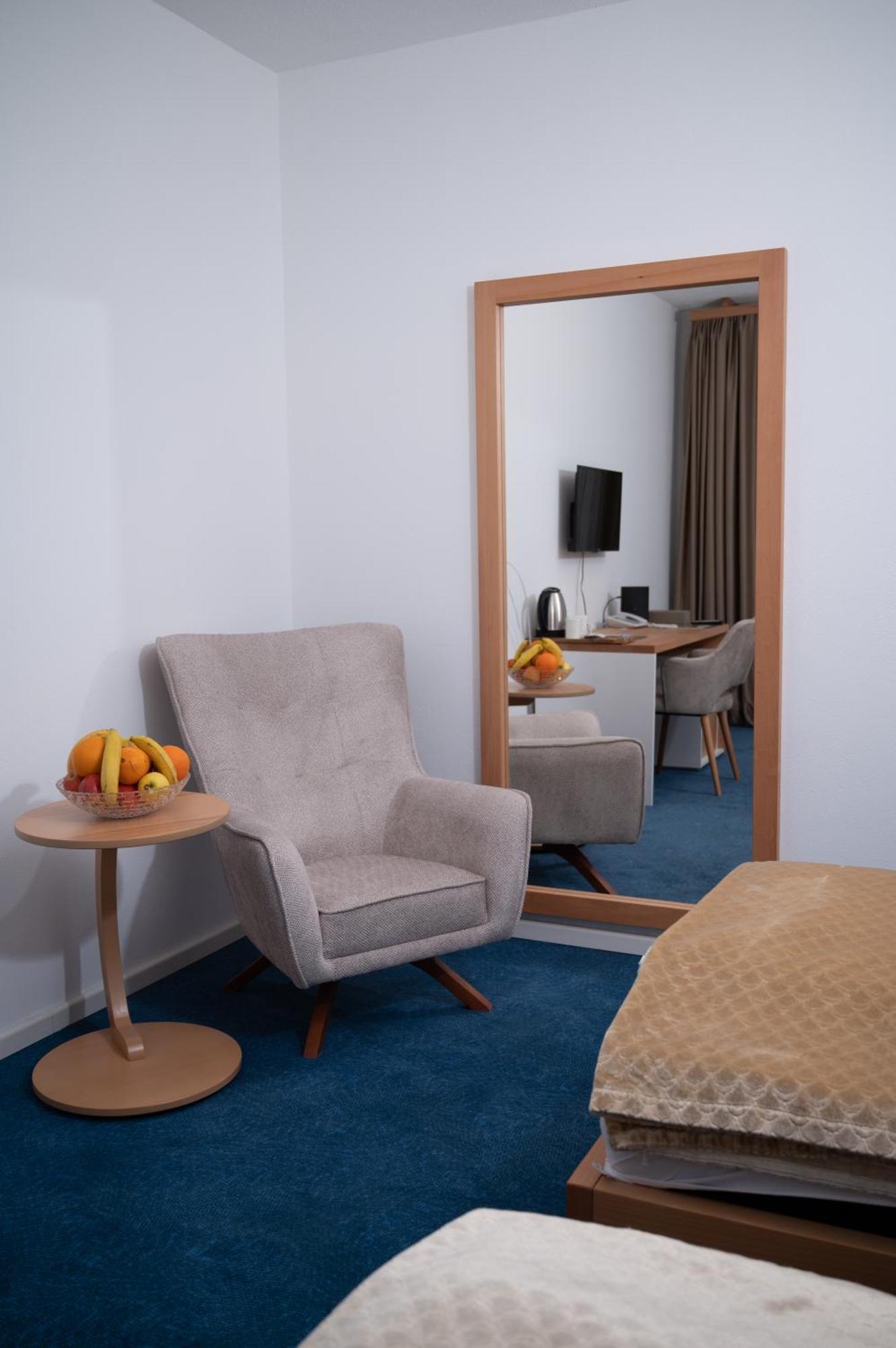Hotel Borovi Forest Resort & Spa シェニツァ エクステリア 写真